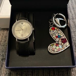 Women’s watch and keychain set